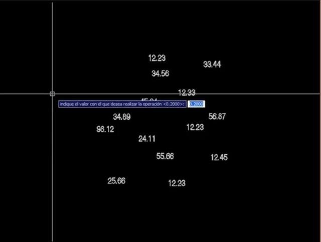 Permite multiplicar, dividir, sumar o restar un determinado valor al texto de todas las entidades de texto