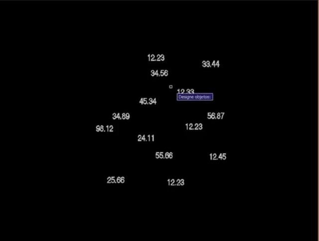 Permite multiplicar, dividir, sumar o restar un determinado valor al texto de todas las entidades de texto